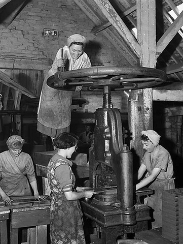 Mujeres y Niños principales trabajadores