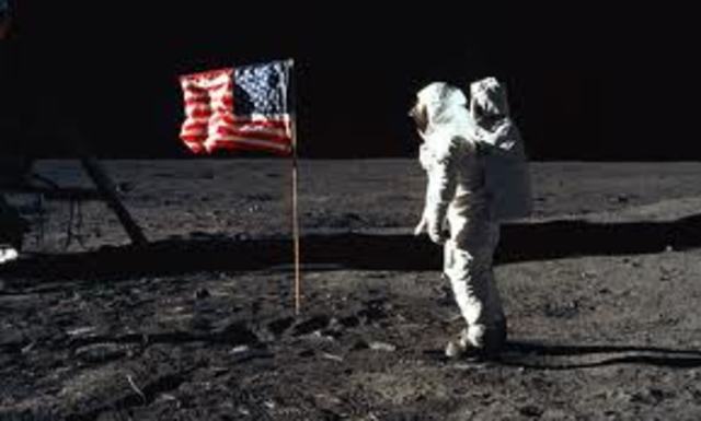 usa landed on the moon