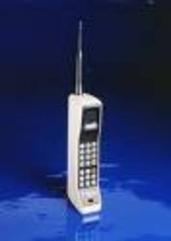 5.	1973: Prototype DynaTAC Portable Cellular System