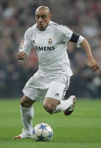 Roberto Carlos jugó once temporadas en el club blanco