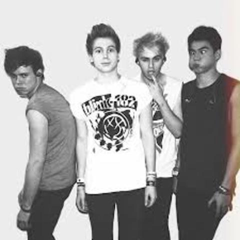finding out about 5sos