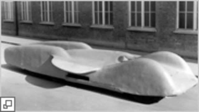 Type 80 high-speed car and “People's Tractor”