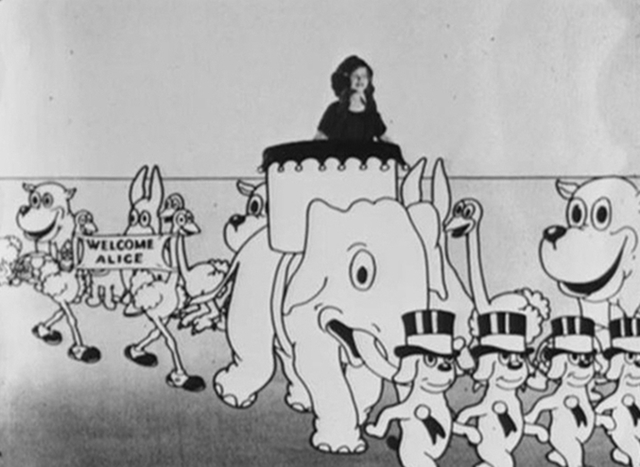 Walt Disney Alis Harikalar Diyarında’yı Sundu