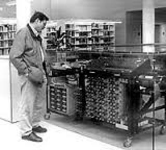 the first programable computer