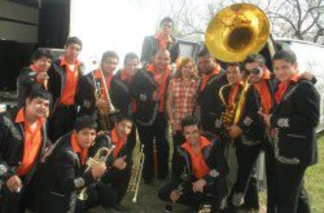 ingreso a trabajar en una banda sinaloense