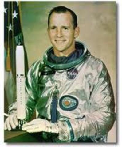 First American who made spacewalk