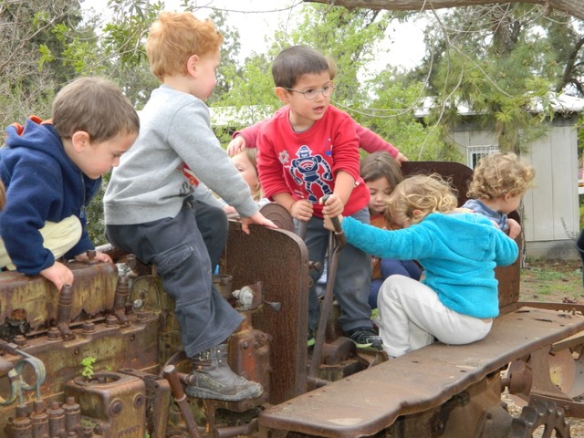 Kindergarten caregiver