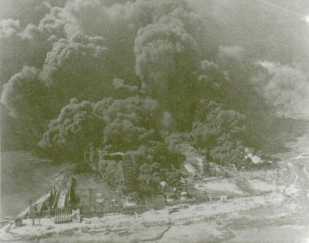 The French-owned SS Grandcamp, carrying ammonium nitrate, explodes in the Texas City harbor.