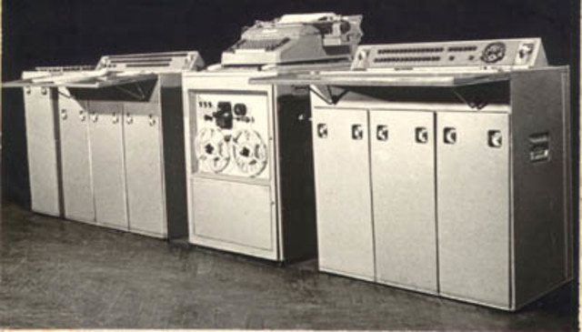 Полупроводниковая управляющая машина "Днепр"