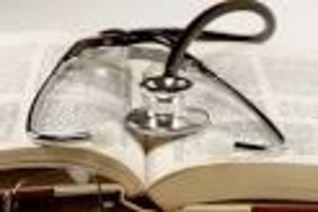 Two of the first textbooks in pediatrics are published in 1825