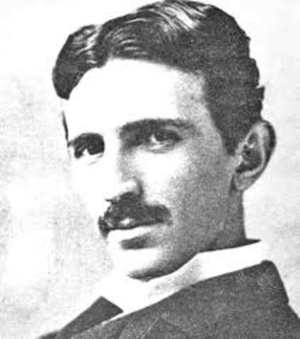 Nikola Tesla demostrated wireless commjunication