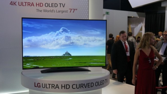 First curved hi def tv