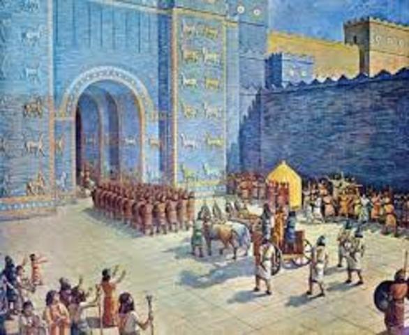 Nebuchadnezzer builds the Walls of Babylon