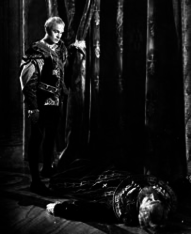 Hamlet Kills Polonius