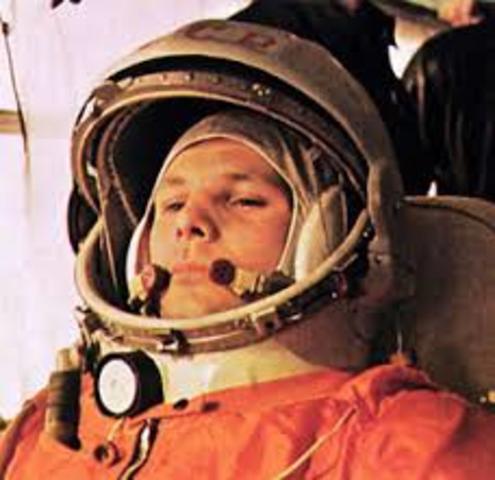Spunik launch Yuri Gagarin into space