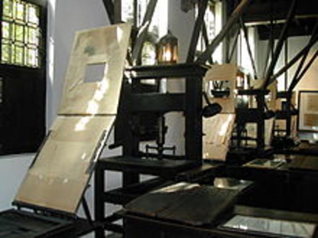 Johannes Gutenberg - Printed press