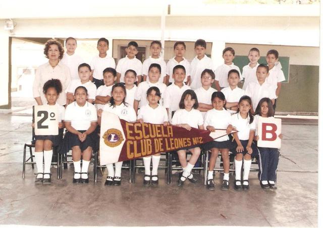 María Jose en la primaria, cursando segundo año.