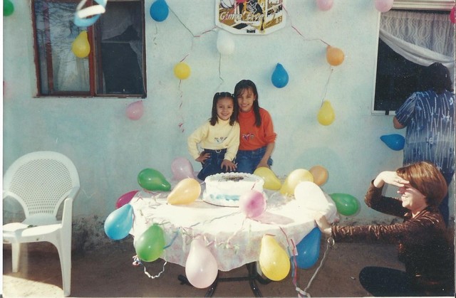 Mi 6 cumpleaños e iniciaba en la "Esc. _Ernesto Lopez Riego"