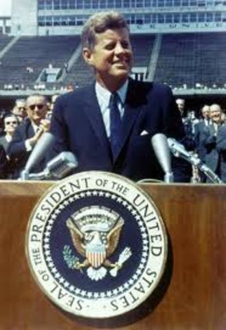 John F. Kennedy Challenges Nation to Land on the Moon (Americans)