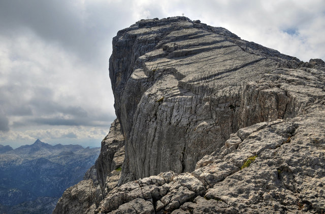 Khoi as the solid rock on which Ha rests