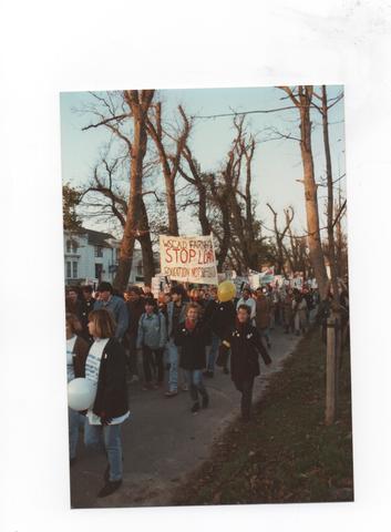 Protests against loss of student grants