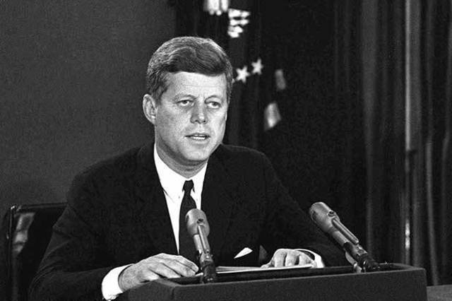 Announcement of JFK's Goal