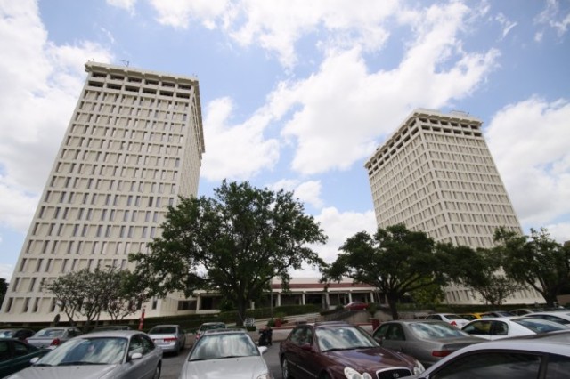 UH Grad School move-in Houston TX
