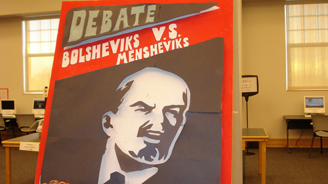 The Social-Democratic Labor Party splits into two groups