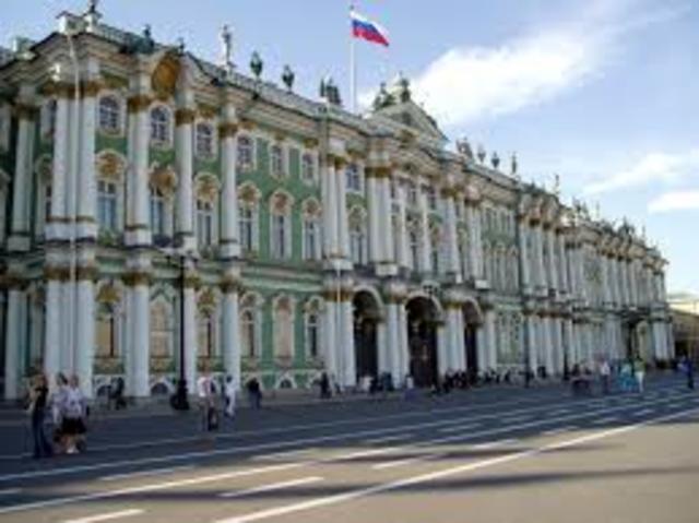 Vladimir Lenin and the Bolsheviks capture the Winter Palace