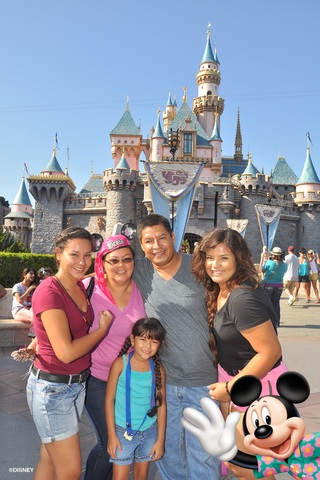 Mi familia y yo en Disney !!