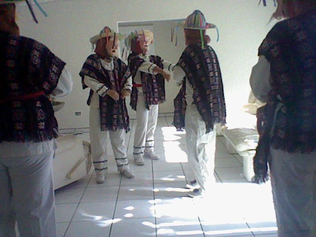 Cuando bailamos la Danza del Viejito