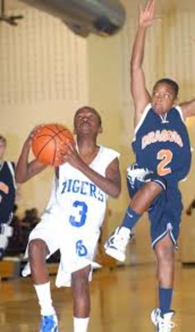 Yo jogado el balon en un equipo.