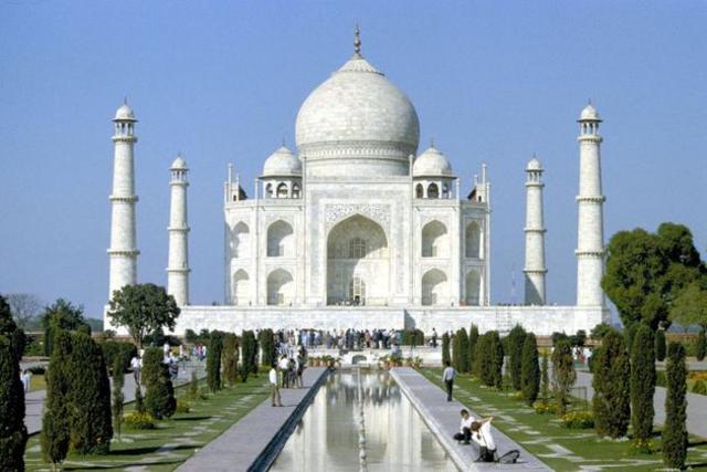 Mughal Empire begins