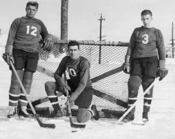 start of Competetive hockey