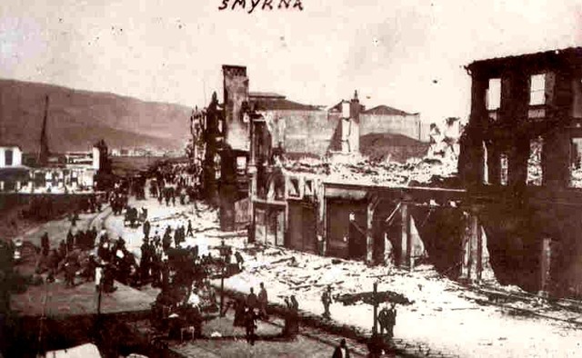 Είσοδος Κεμαλικών στη Σμύρνη-Καταστροφή