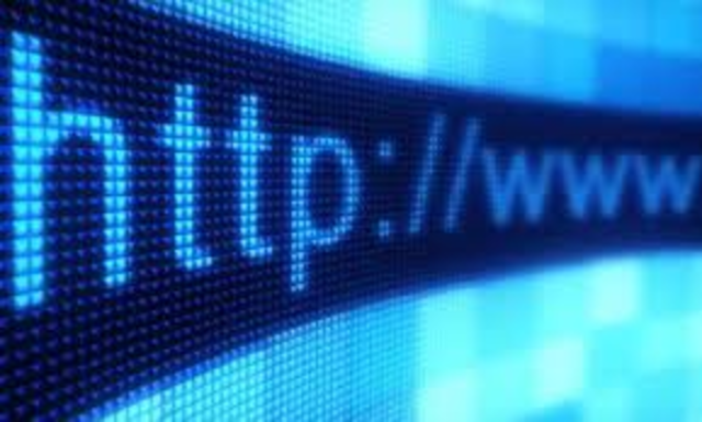 Enseñar a los alumnos como navegar en línea, para hacer trabajos de investigación.