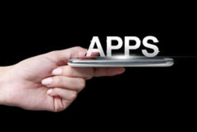 Ipod, ipod touch, and apps introduced