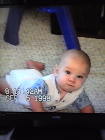 Nací en Cleveland, Ohio en 1999.