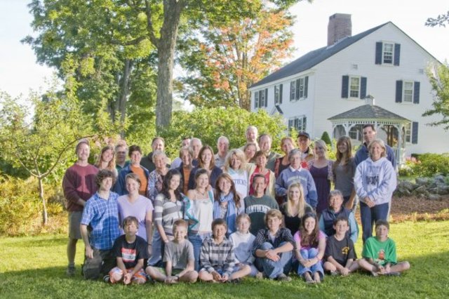 Voy un reunion de mi familia en 2007. Era primavera y era calor. Un cantante de moda era Beyonce.