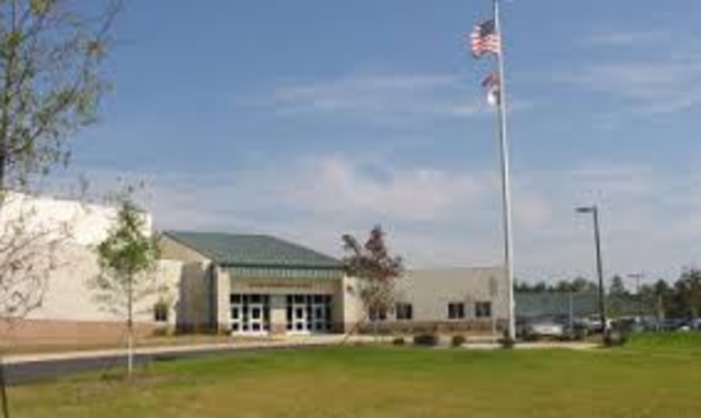 Empecé ir a la escuela en 2004.