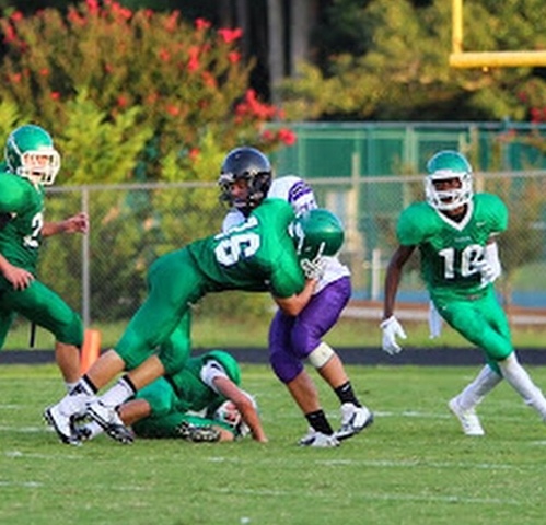 Empecé a jugar fútbol americano.
