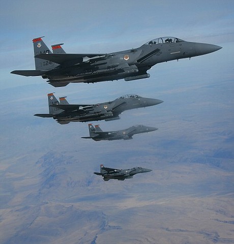 The USA becomes the main provider of military goods and training for Pakistan