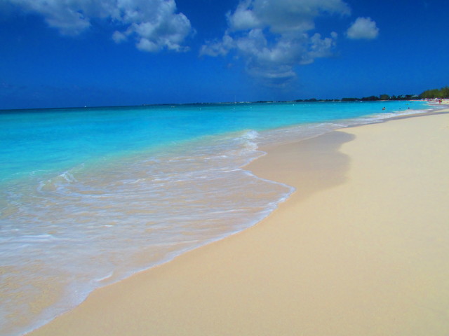 Primavera pasado visite Caiman Island.