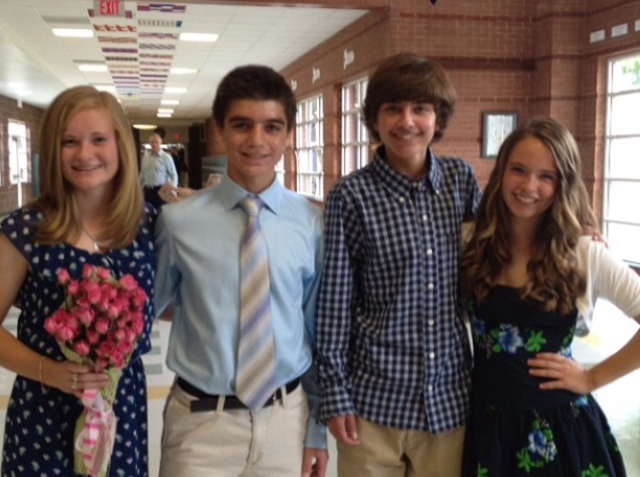 Terminé el octavo grado y terminé la escuela secundaria.