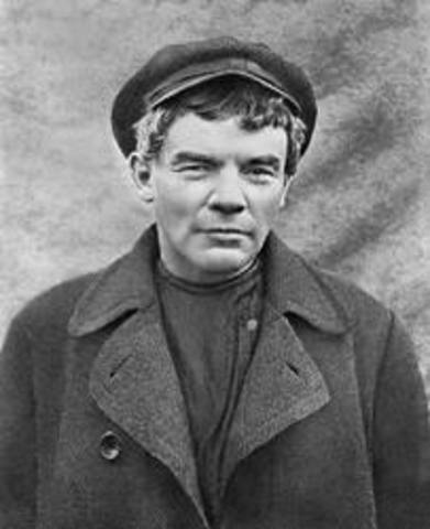 Lenin’s brother is executed