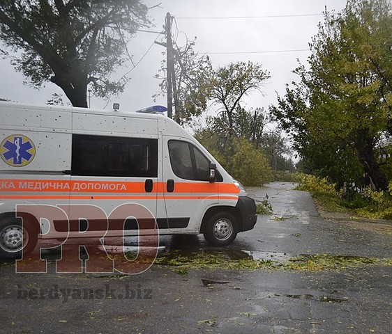 непогода унесла жизнь одного человека, также есть пострадавшие