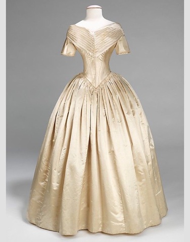 early 1800 dresses