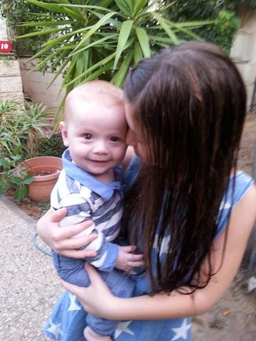 אחי הקטן נולד