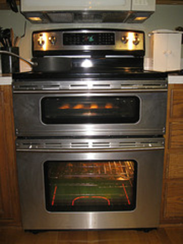 When I put my hand on the oven when its on