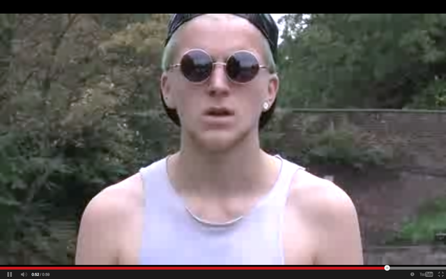 Close up - Basetrack